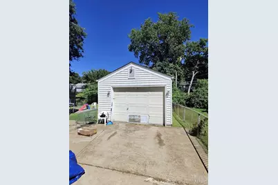 3265 Lynros Drive, Saint Ann, MO 63074 - Photo 3