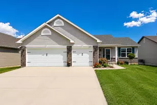 2009 White Branch Dr, Saint Paul, MO 63366 - Photo 1