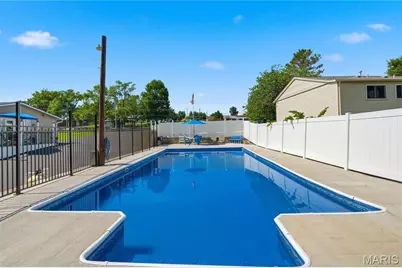 10808 Midland Boulevard, Unincorporated, MO 63114 - Photo 25