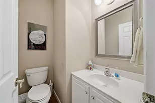 835 Stone Meadow Dr, Chesterfield, MO 63005 - Photo 7