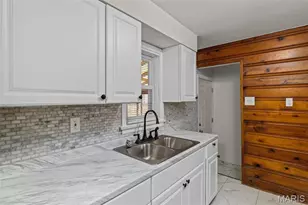 375 Adrian Dr, Saint Louis, MO 63137 - Photo 11