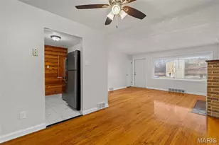375 Adrian Dr, Saint Louis, MO 63137 - Photo 9