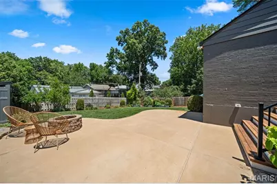 823 Victoria Place, Glendale, MO 63122 - Photo 31