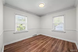 823 Victoria Pl, Glendale, MO 63122 - Photo 17
