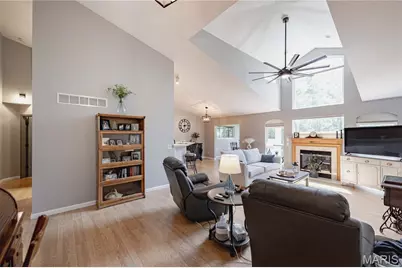4102 Shepherds Hill Circle, Saint Peters, MO 63304 - Photo 3