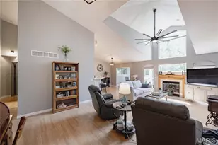 4102 Shepherds Hill Cir, Saint Peters, MO 63304 - Photo 3