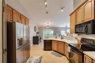 4102 Shepherds Hill Cir, Saint Peters, MO 63304 - Photo 13