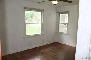 1501 Akron Dr, Saint Louis, MO 63137 - Photo 7