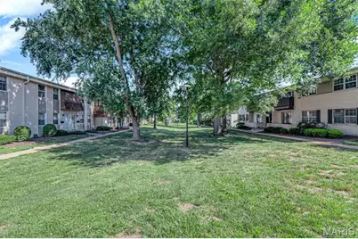 128 Shadalane Unit #A Walk, Ballwin, MO 63011 - Photo 3
