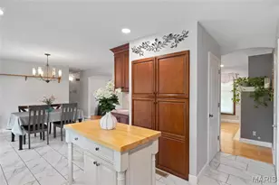 5812 Birch Hollow Dr, Saint Louis, MO 63129 - Photo 13