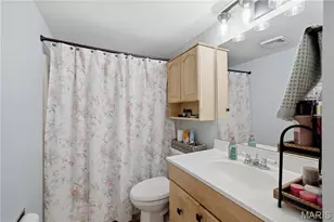 8916 N Swan Cir, Saint Louis, MO 63144 - Photo 11