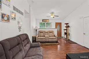 629 Locust St, Festus, MO 63028 - Photo 9