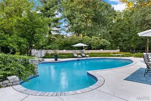 34 Somerset Downs Dr, Ladue, MO 63124 - Photo 7