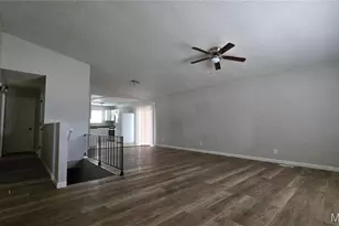 11289 Aspen Woods Dr, Saint Louis, MO 63138 - Photo 3