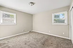 30 St Edward Ln, Florissant, MO 63033 - Photo 7