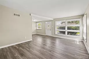 30 St Edward Ln, Florissant, MO 63033 - Photo 3