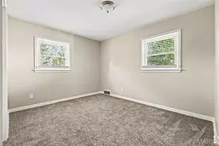 30 St Edward Ln, Florissant, MO 63033 - Photo 9