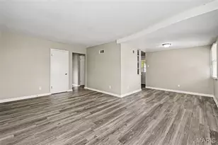 30 St Edward Ln, Florissant, MO 63033 - Photo 3