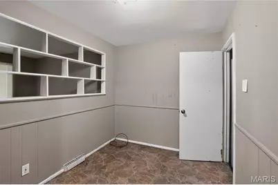 10061 Lilac Avenue, Saint Louis, MO 63137 - Photo 11