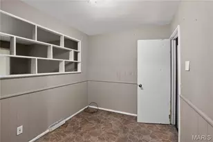 10061 Lilac Ave, Saint Louis, MO 63137 - Photo 11
