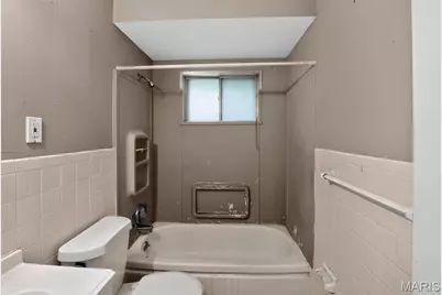 10061 Lilac Avenue, Saint Louis, MO 63137 - Photo 17