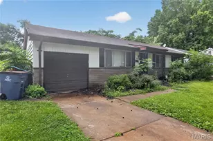 10061 Lilac Ave, Saint Louis, MO 63137 - Photo 3