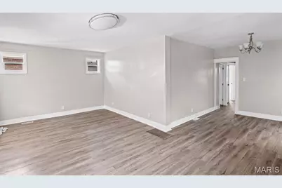 4834 Margaretta Avenue, Saint Louis, MO 63115 - Photo 3