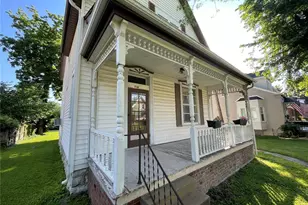 714 Monroe St, Saint Charles, MO 63301 - Photo 9