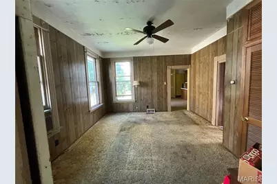 714 Monroe Street, Saint Charles, MO 63301 - Photo 17