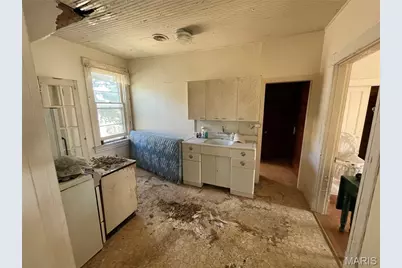 714 Monroe Street, Saint Charles, MO 63301 - Photo 23