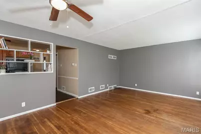 10205 Gourock Drive, Saint Louis, MO 63137 - Photo 5