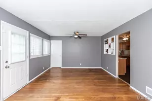 10205 Gourock Dr, Saint Louis, MO 63137 - Photo 3