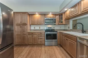 817 Woodside Trails Dr, Ballwin, MO 63021 - Photo 7