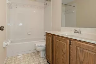 817 Woodside Trails Dr, Ballwin, MO 63021 - Photo 19