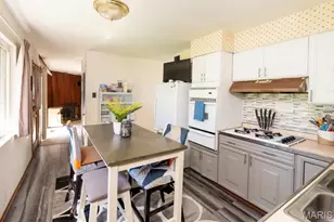 11523 Corlyn Dr, Unincorporated, MO 63138 - Photo 7