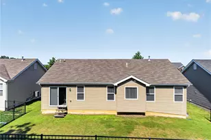 156 Hidden Bluffs Dr, Lake Saint Louis, MO 63367 - Photo 41