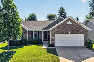 156 Hidden Bluffs Dr, Lake Saint Louis, MO 63367 - Photo 1