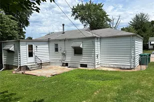 10235 Cabot Dr, Bellefontaine Neighbors, MO 63137 - Photo 33