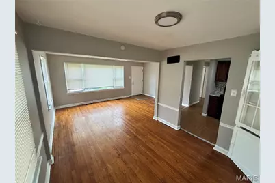 10235 Cabot Drive, Bellefontaine Neighbors, MO 63137 - Photo 5