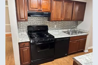 10235 Cabot Drive, Bellefontaine Neighbors, MO 63137 - Photo 17