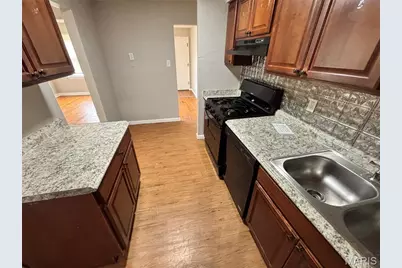 10235 Cabot Drive, Bellefontaine Neighbors, MO 63137 - Photo 15