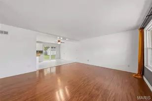3350 Greenbridge Dr, Bridgeton, MO 63044 - Photo 5