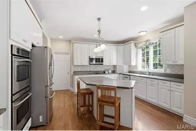 10209 Eddingham Terrace, Saint Louis, MO 63128 - Photo 17