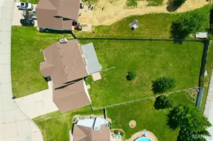 210 Autumn Rose Ct, O'Fallon, MO 63368 - Photo 35