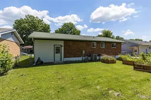 3344 Bayshore Pkwy, Arnold, MO 63010 - Photo 3
