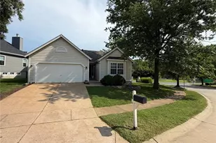 1803 Strawberry Ridge Dr, Ballwin, MO 63021 - Photo 3