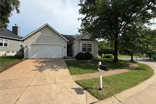 1803 Strawberry Ridge Dr, Ballwin, MO 63021 - Photo 9