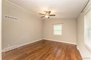 250 Sunset Dr, Ballwin, MO 63011 - Photo 5