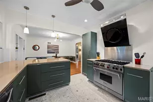 8733 Radley Ct, Brentwood, MO 63144 - Photo 9