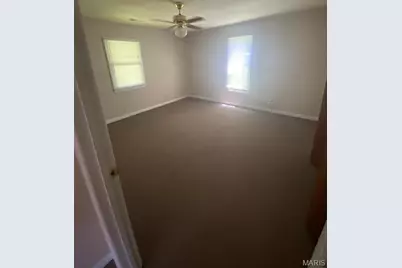 105 E Oak Street, Warrenton, MO 63383 - Photo 9